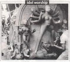 DC idol worship
