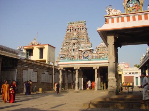 Kapaleeswara Temple looking at Rajagopram from the inside courtyard.